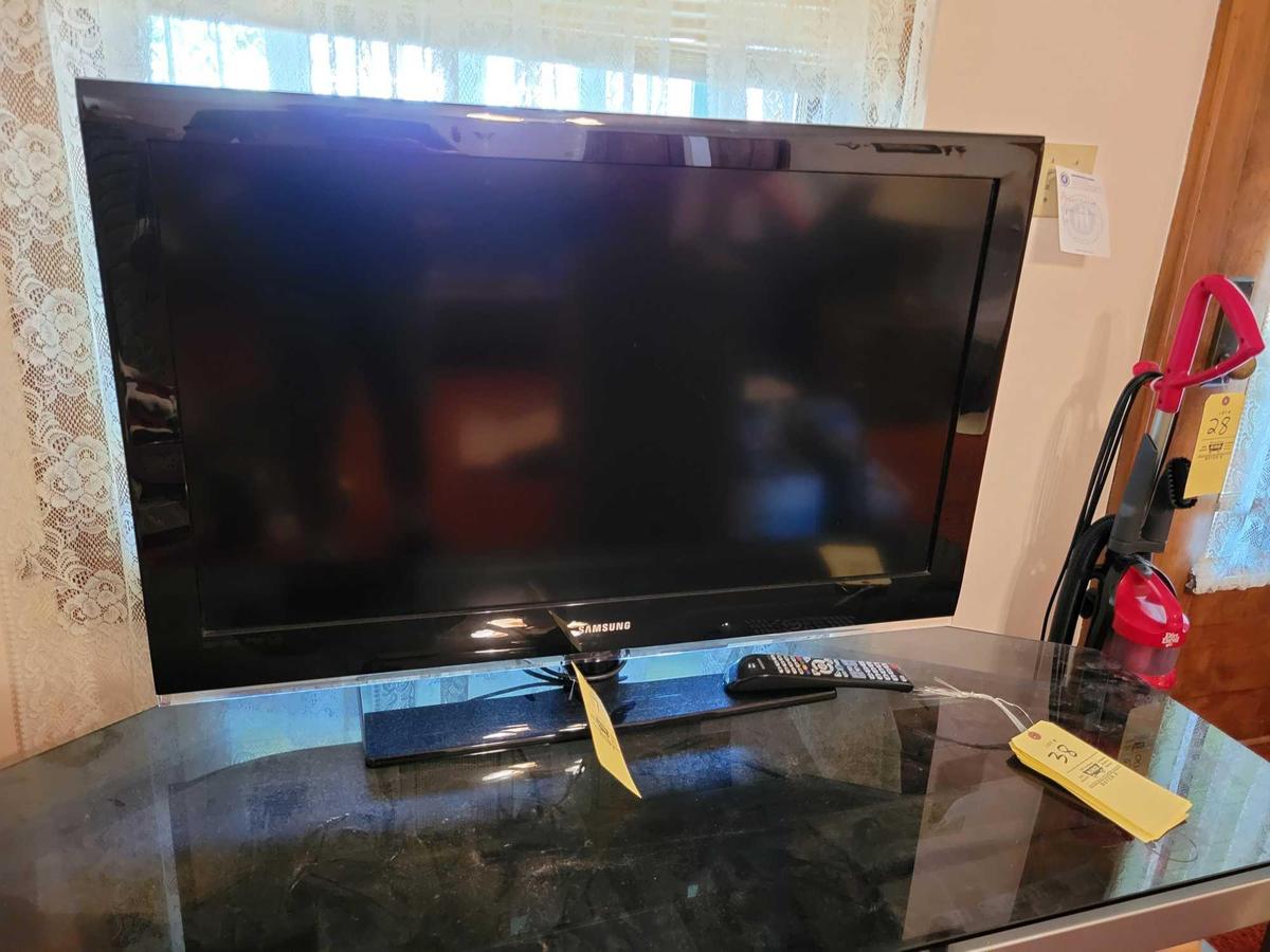 Samsung TV with DVD player