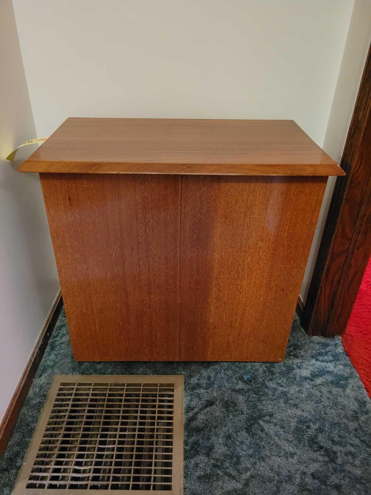 Empty stereo cabinet