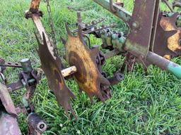 John Deere 3pt mod 6 row narrow cultivator