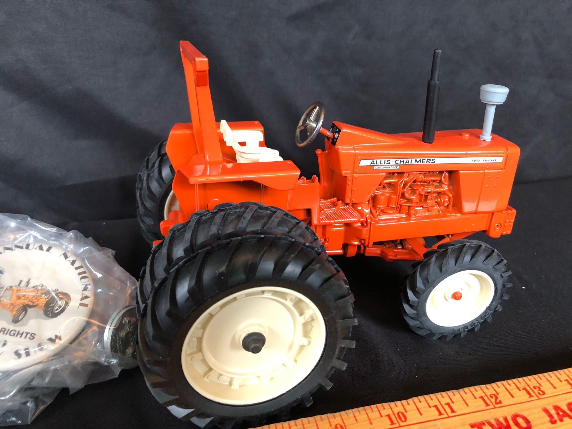 Ertl toy farmer 1995 national farm toy show collectors edition Allis Chalmers 2?20