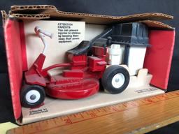 Ertl snapper rear engine rider 1/12 scale