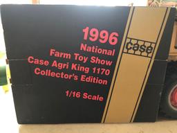 Ertl toy farmer 1996 national farm toy show case agri king 1170 collectors edition 1/16 scale