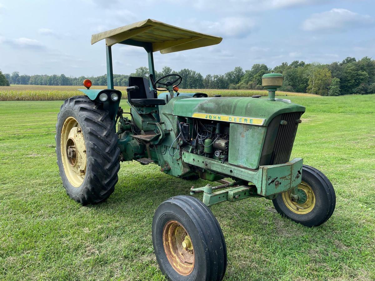 John Deere 2010 tractor gas, wf, rops,