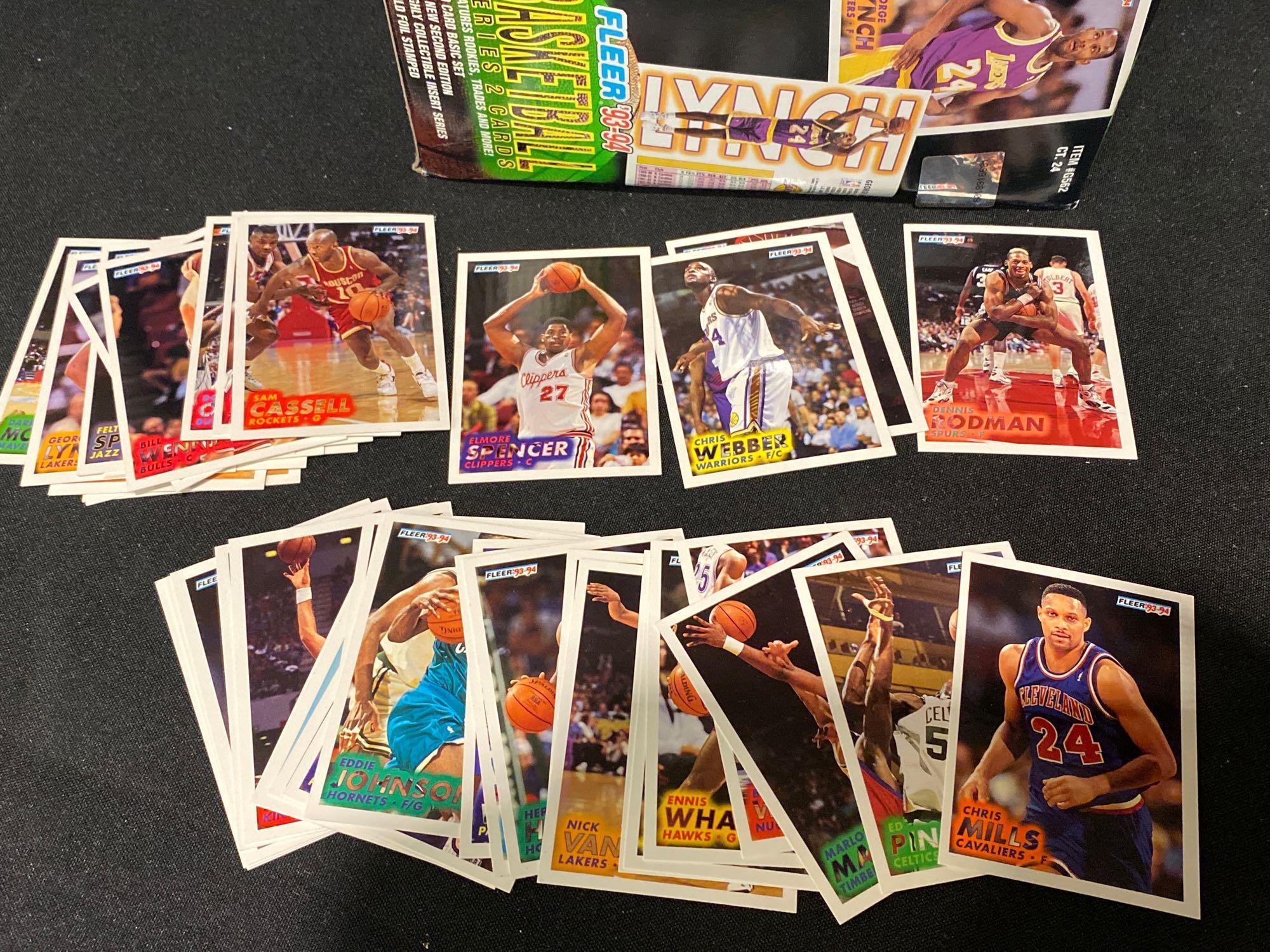 Fleer 93-94 basketball loose cards, Derek Jeter Rookie card, Chipper Jones rookie card and more