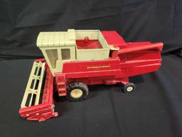 IH combine 3025