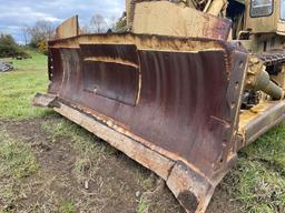 Caterpillar D8 bulldozer 1970s 80,000 pounds nice blade