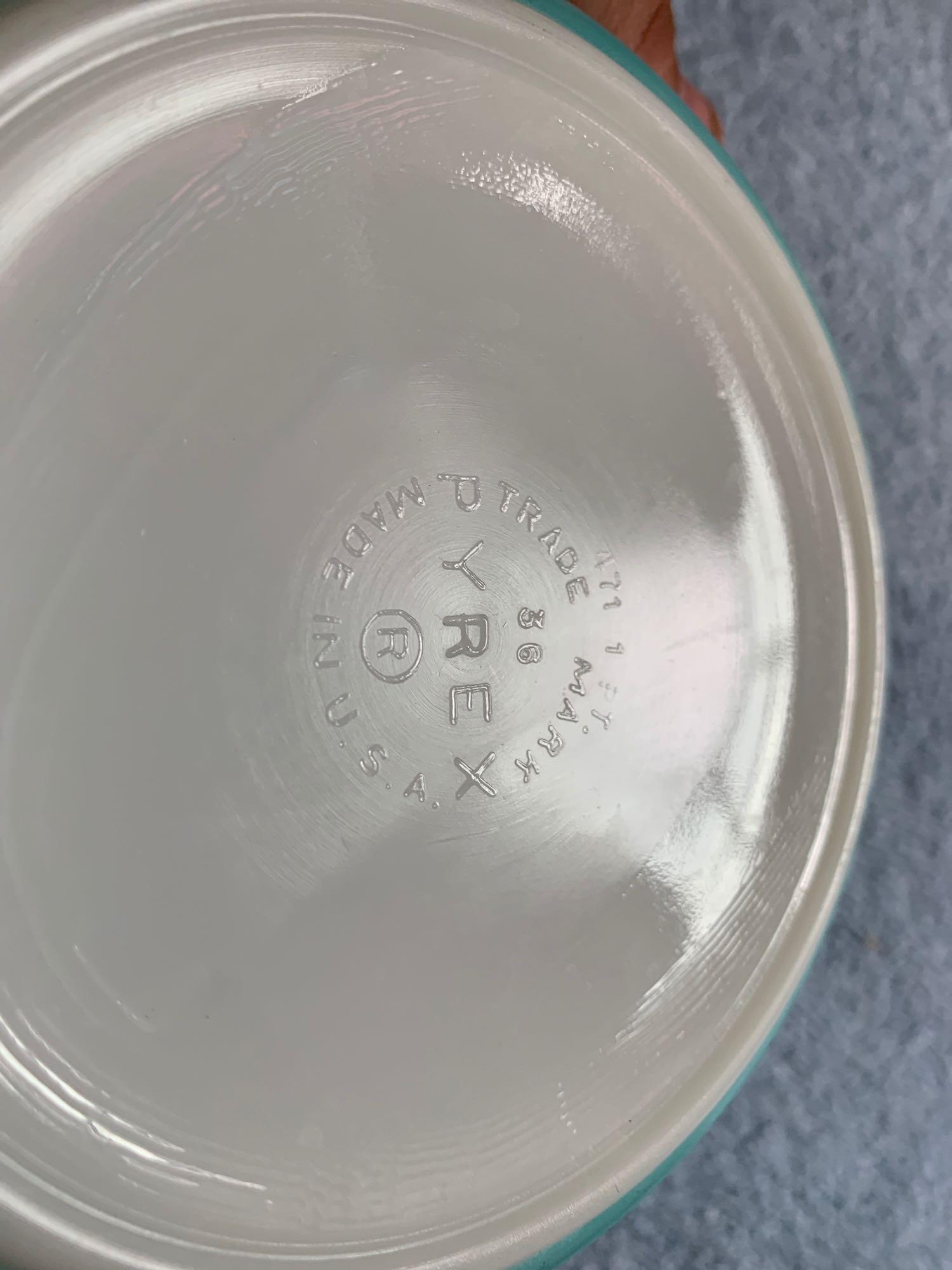 Harvest/winter pattern Pyrex