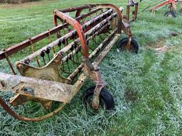 New Holland 57 3pt hay rake