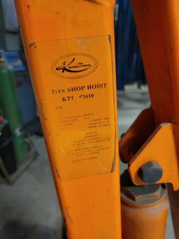 Tool International 8-ton shop hoist