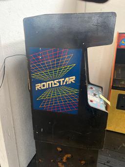 Romstar Arkanoid arcade game