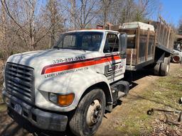 1995 Ford F800 with 20' flatbed