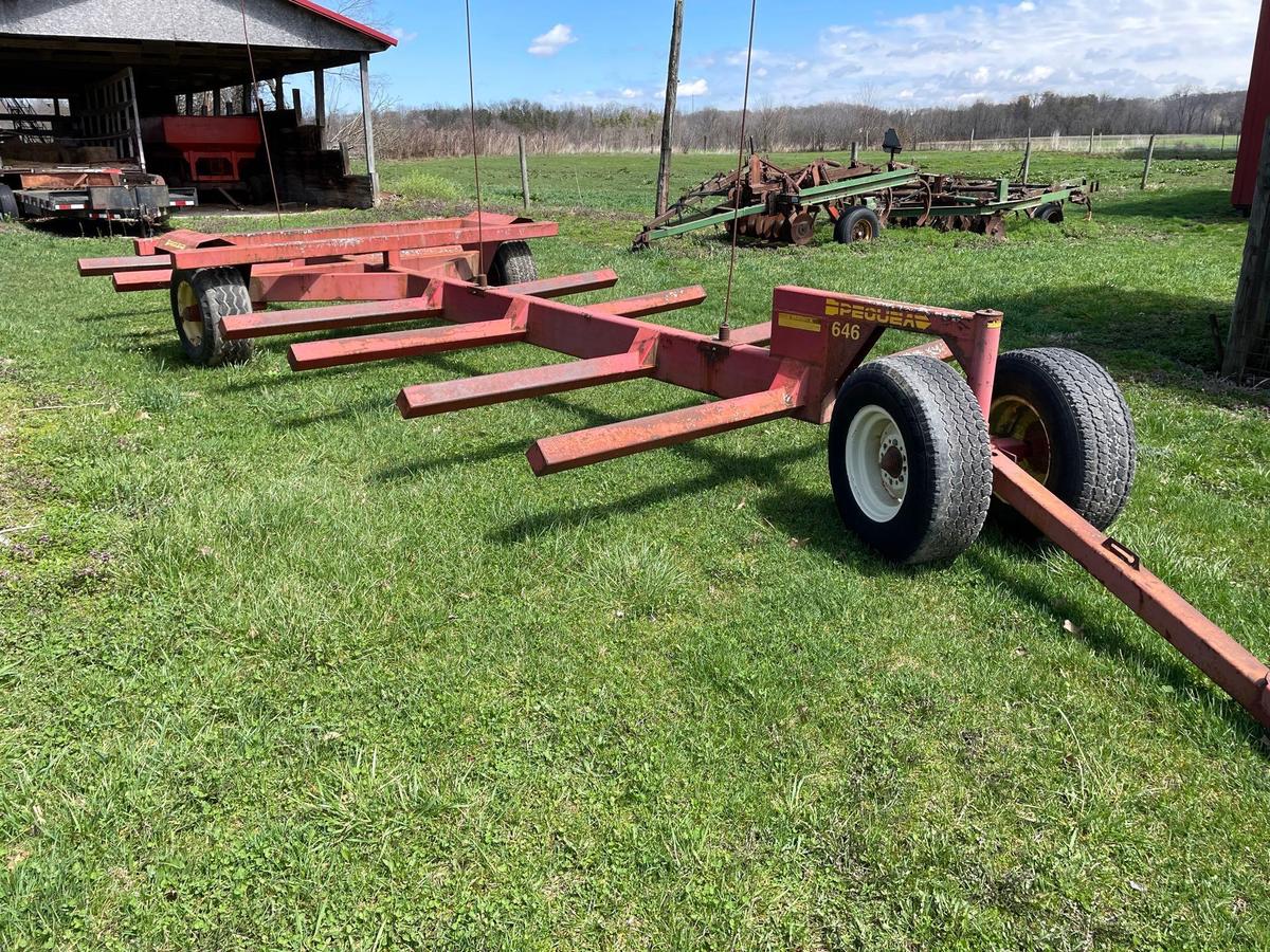 pequea 646 round bale wagon