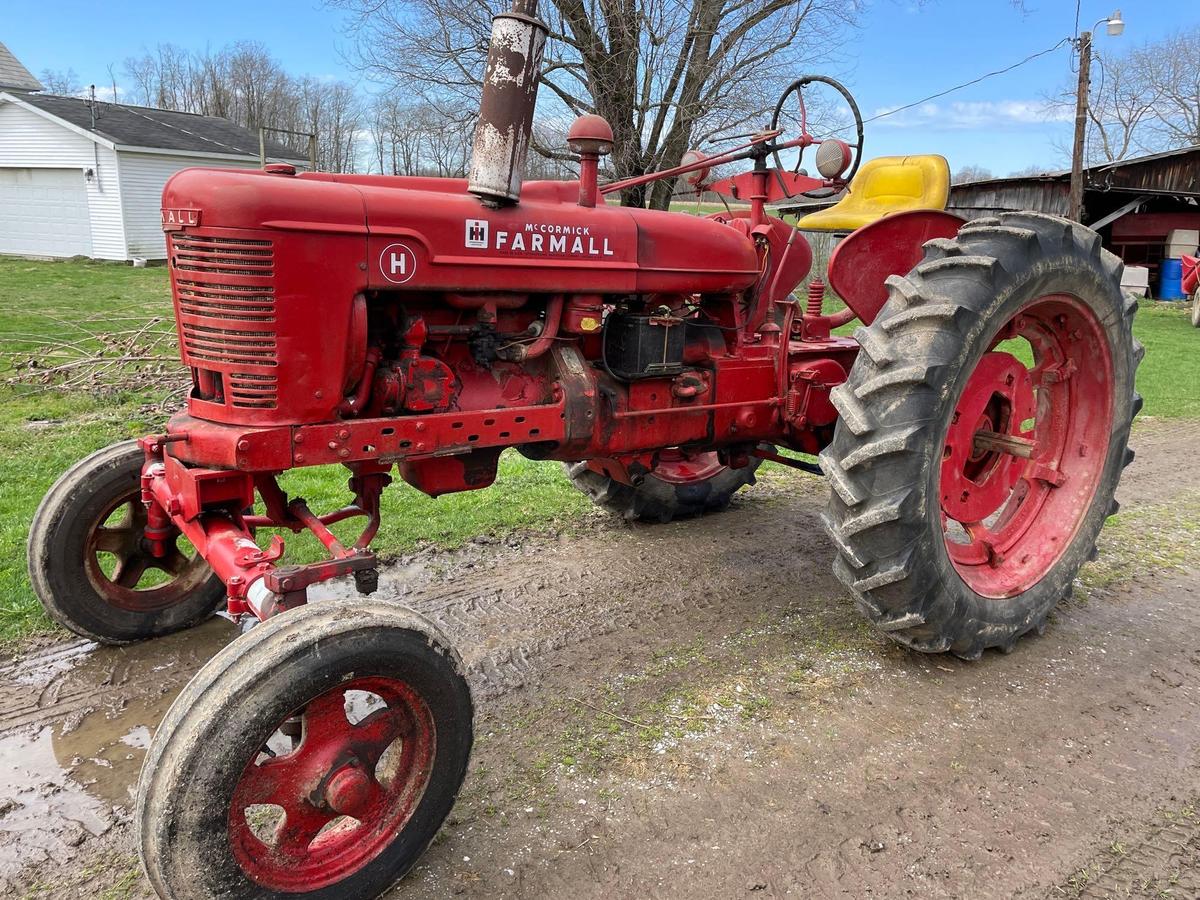 Farmall H wide front tractor