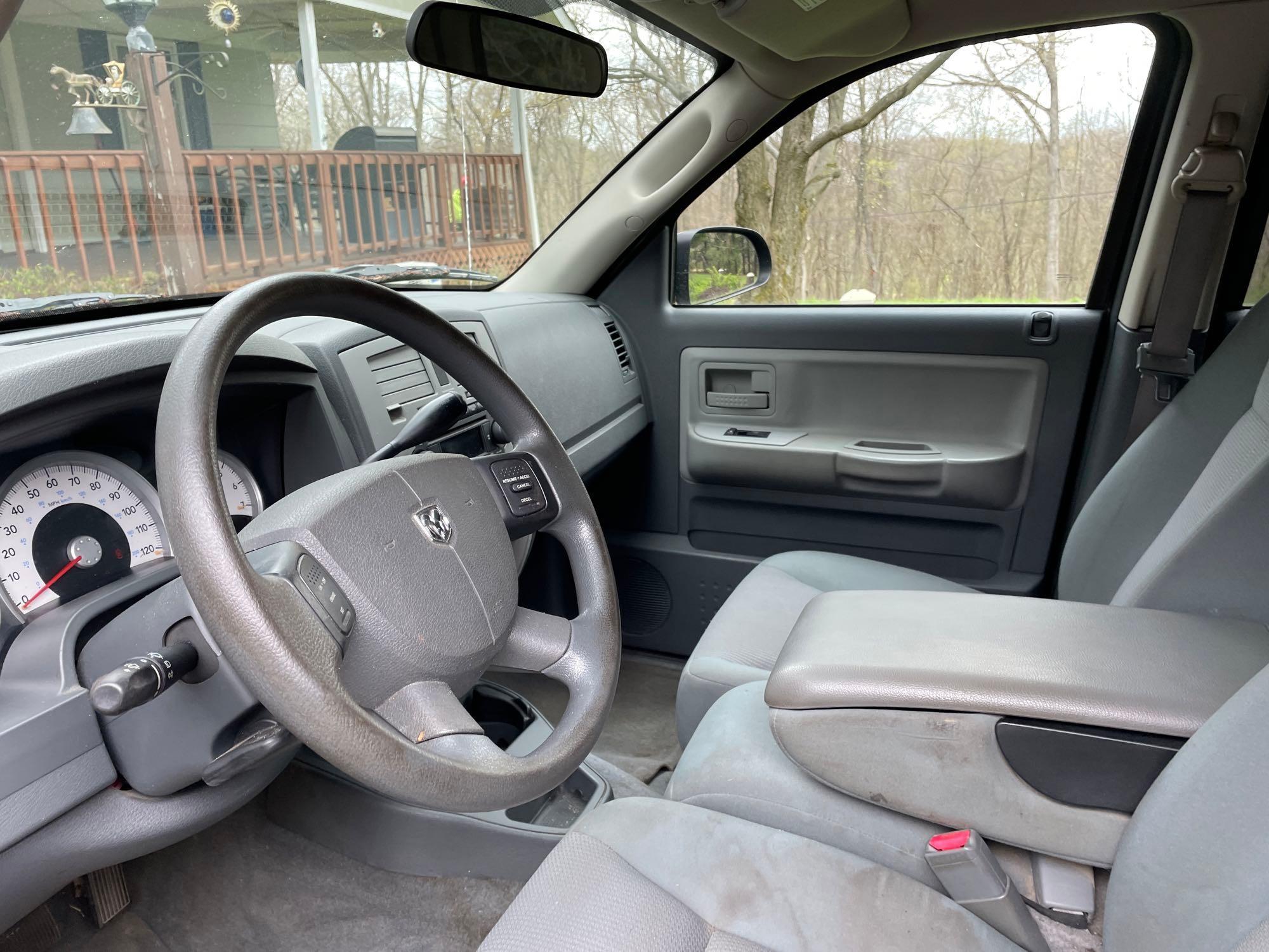 2005 Dodge Dakota SLT pickup