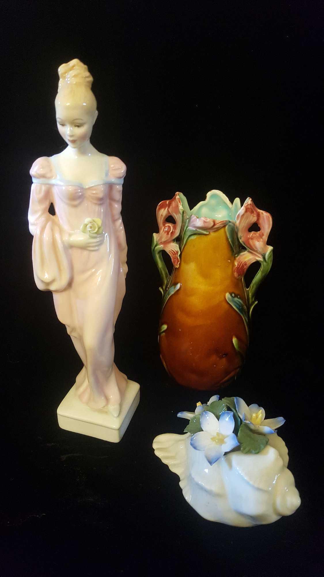 Porcelain lot: Doulton figurine, English floral, nouveau Iris vase