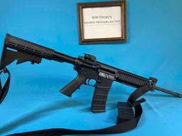 Colt Law Enforcement Carbine M4 style Semi Auto, Model LE6940, 5.56mm S/N LE059085