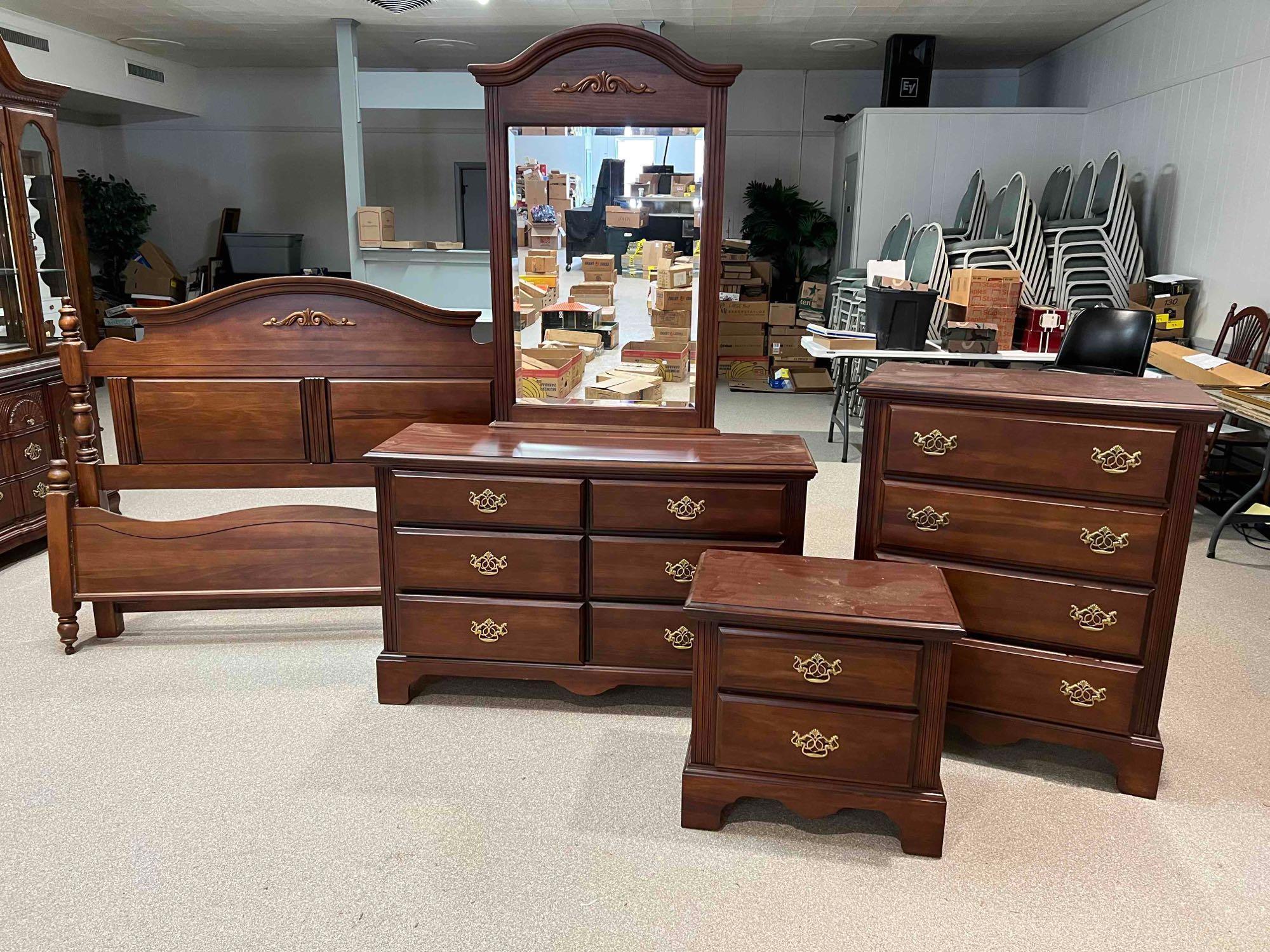 Nice 4pc Carolina Bedroom Suite