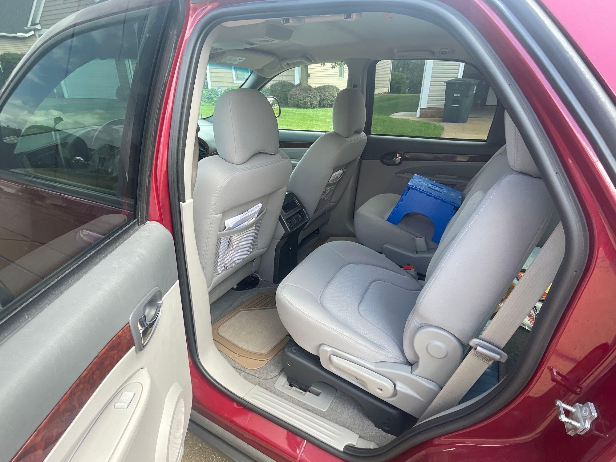 2007 Buick Rendezvous CXL - Only 62,807mi - automatic trans. - 3.5L 6cyc engine