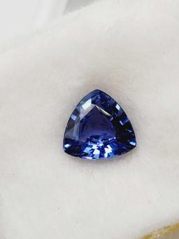 Genuine 1.5 carat loose Tanzaninte trillion cut gemstone