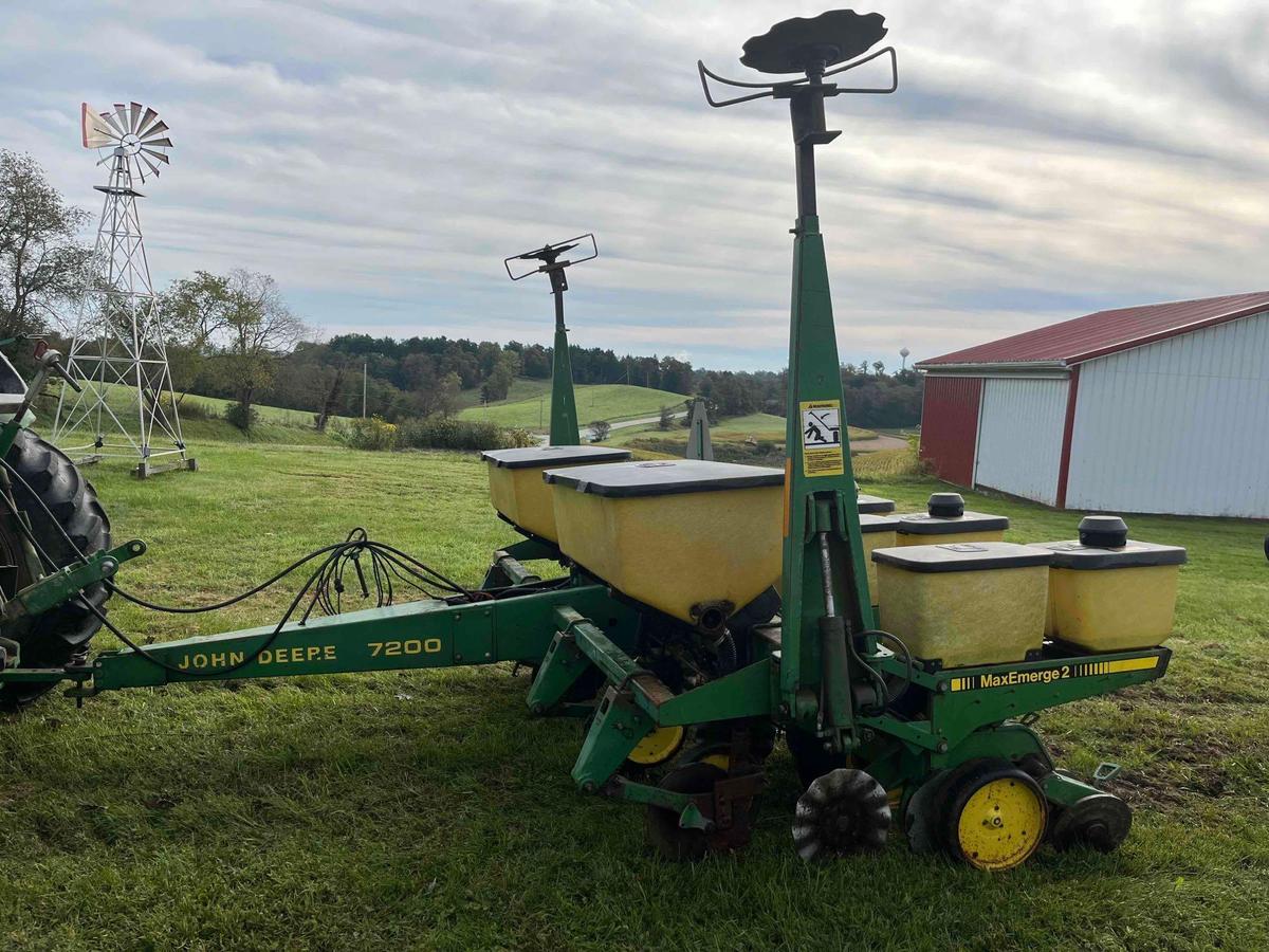 John Deere 7200 4Row Corn Planter W Row Markers