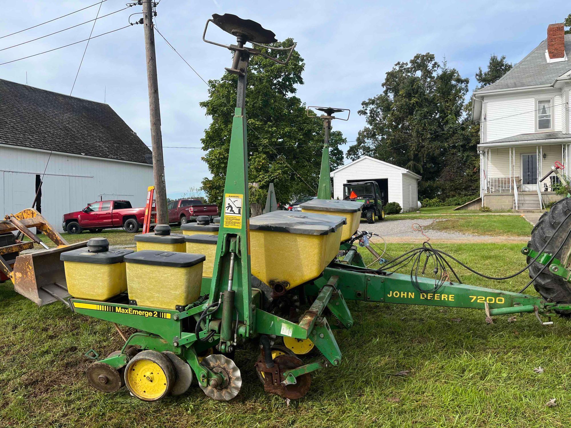 John Deere 7200 4Row Corn Planter W Row Markers