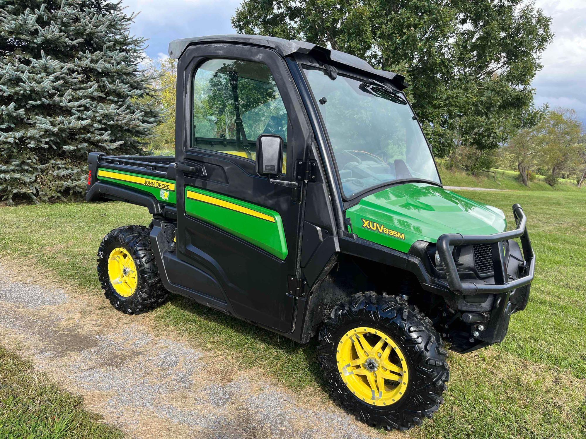 2019 John Deere 835M Gator W/Full Heated Cab