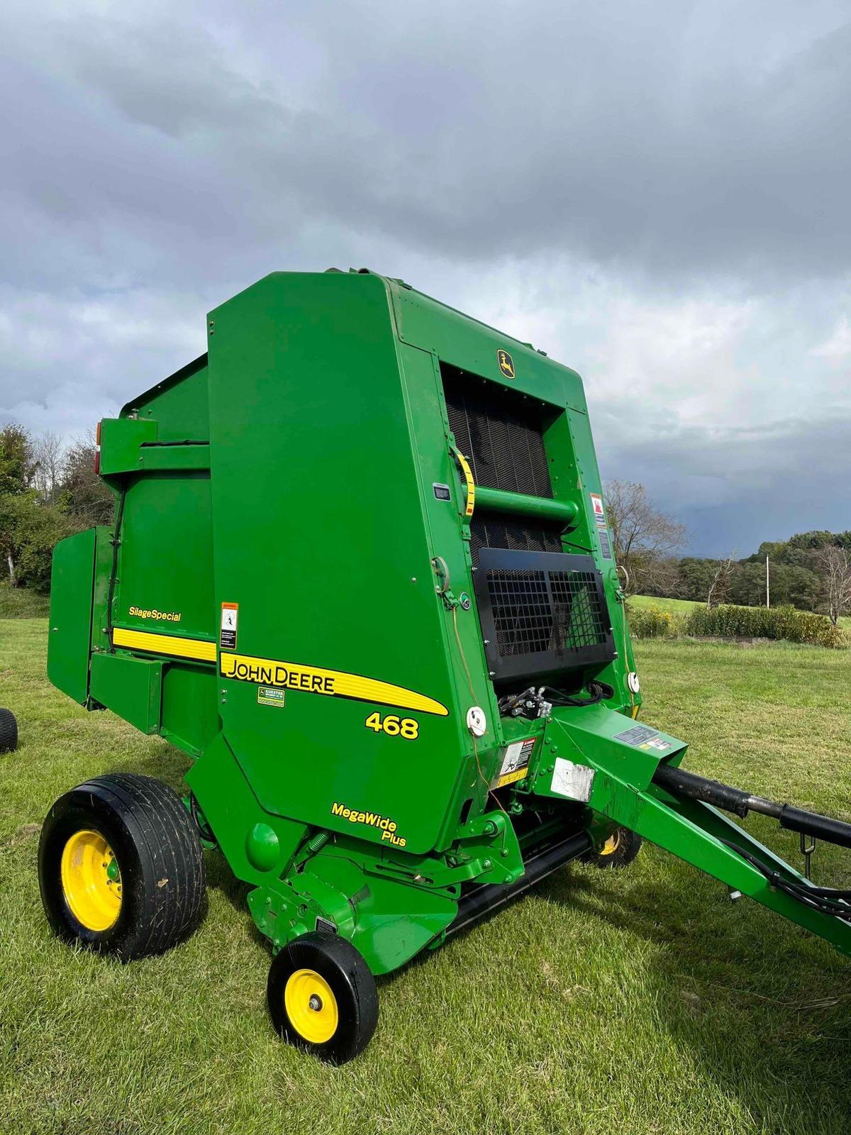 2012 John Deere 468 Silage Special Round Baler