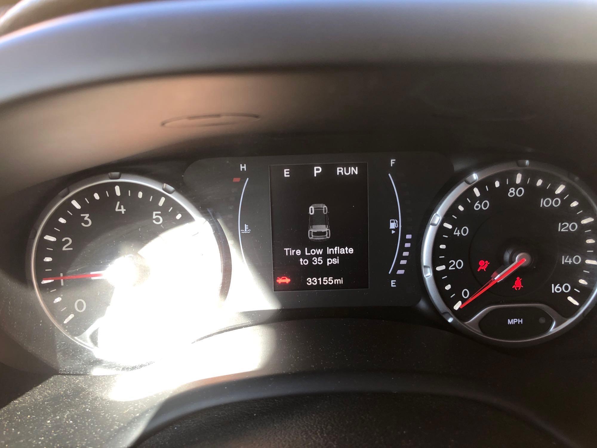 2017 Jeep Renegade. 33,155 miles. Runs. needs a new battery