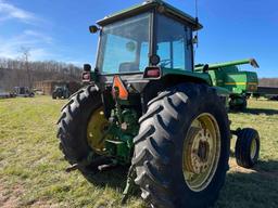 JD 4240 2WD 8 speed power shift