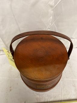 Early wood pail