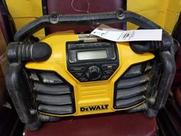 DeWalt radio