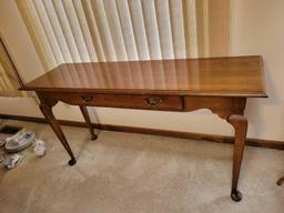 Ethan Allen sofa table with queen ann feet