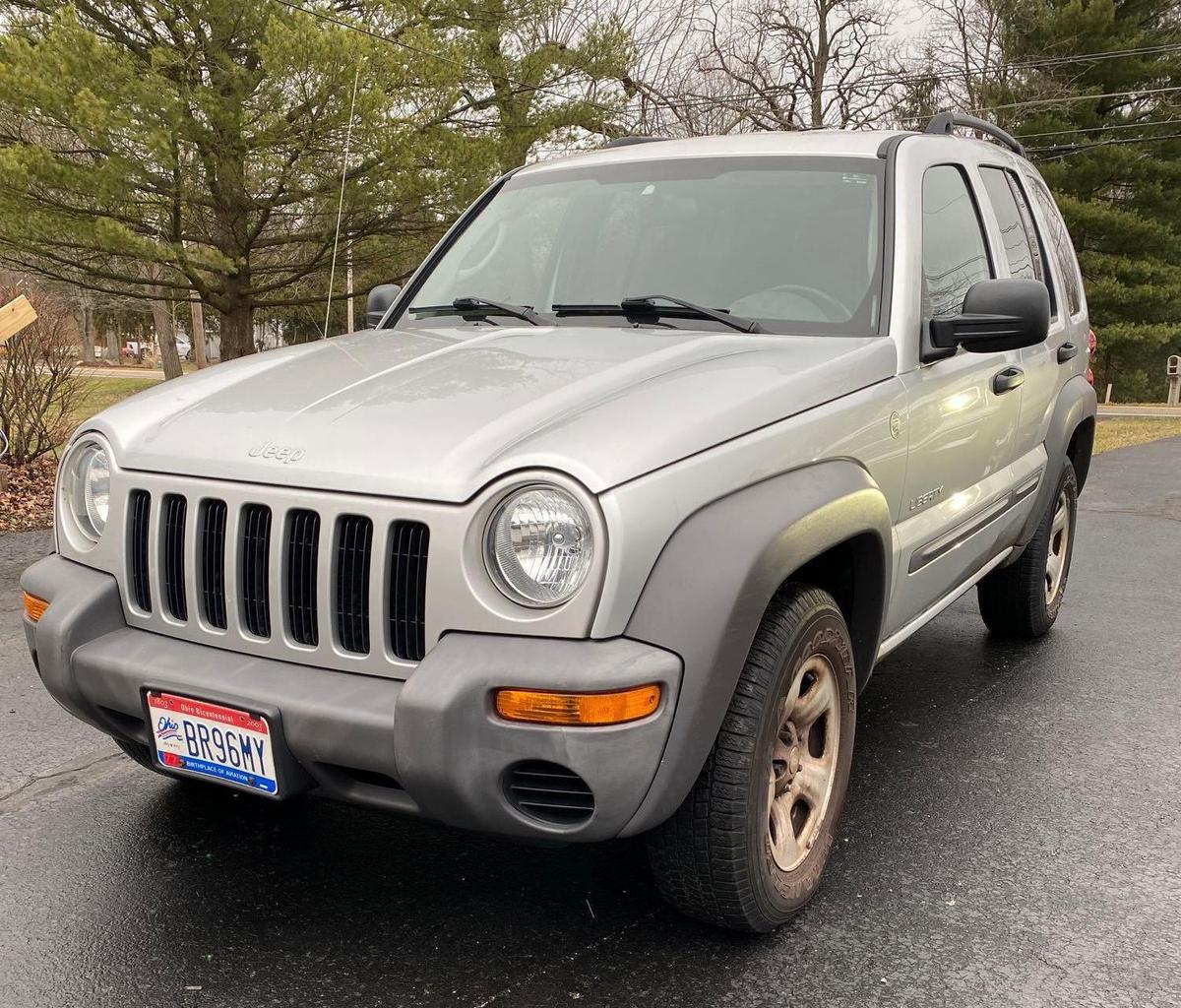 '04 Jeep Liberty 4x4 - 3.7L engine