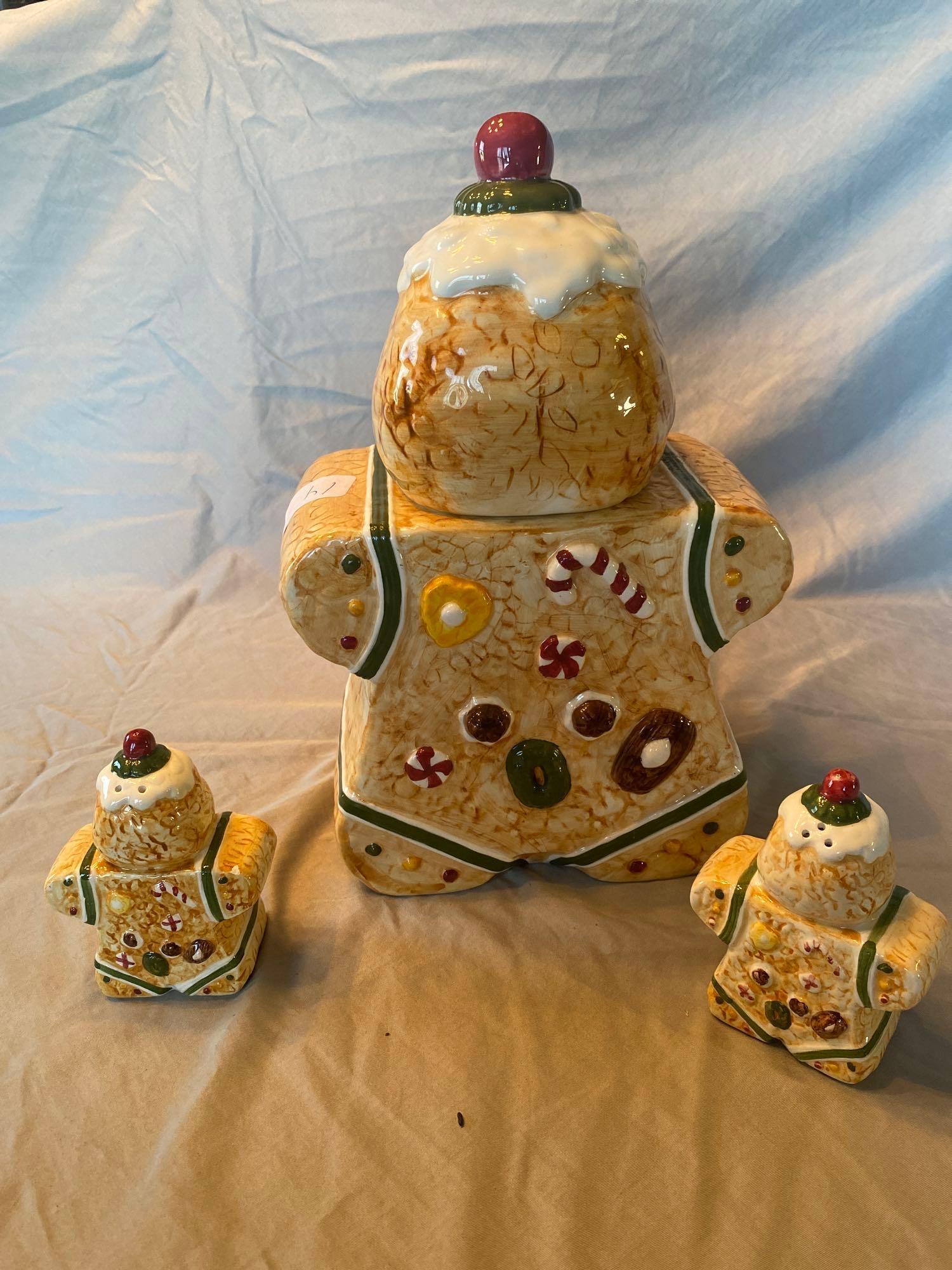 Gingerbread cookie jar