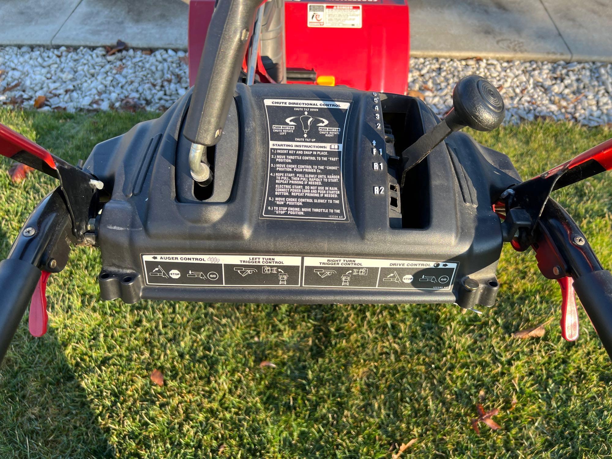 Craftsman Snow blower 26 inch Width