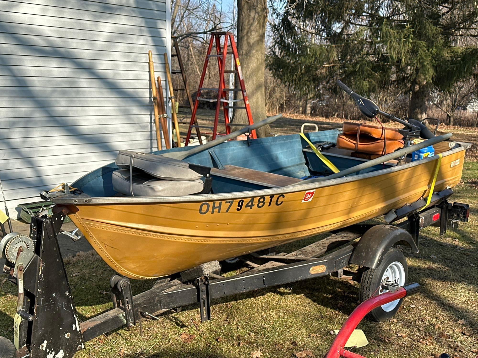 Montgomery Ward Sea King 12ft alum boat with trolling motor - oars - life vest - anchors and trailer