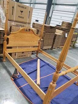 Queen Oak Bedframe