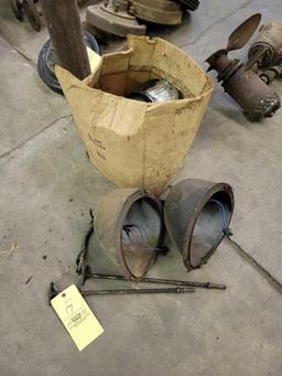 2 headlight buckets, 1 ring