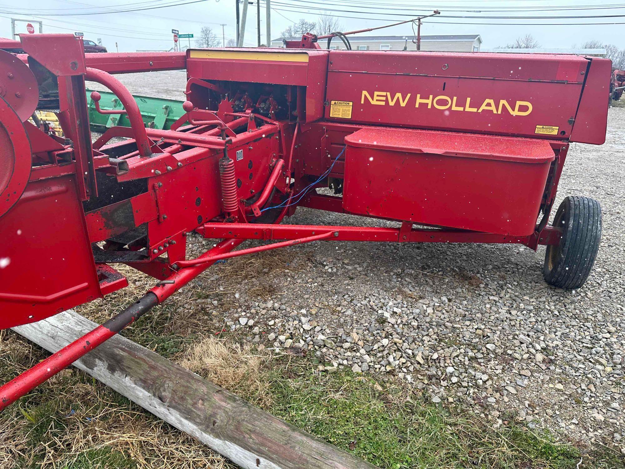 New Holland 316 Square Baler