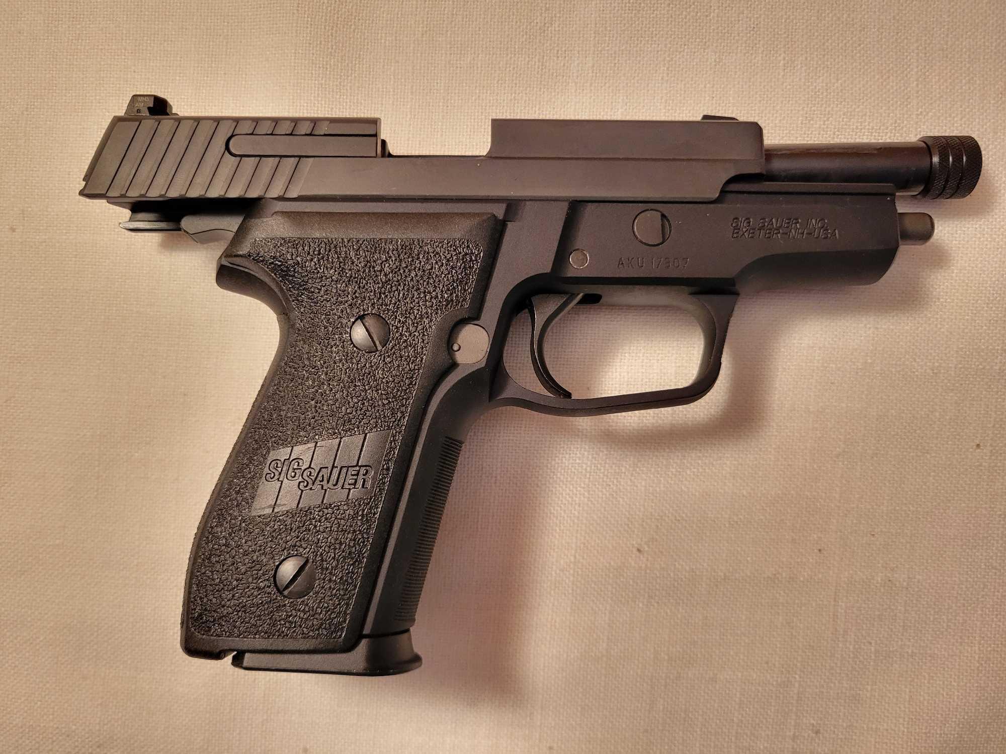 Sig sauer P229-1 9mm para with holster and extra mag