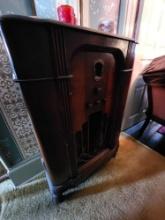Vintage Art Deco Philco floor model radio