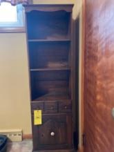 Corner Cabinet w Shelves