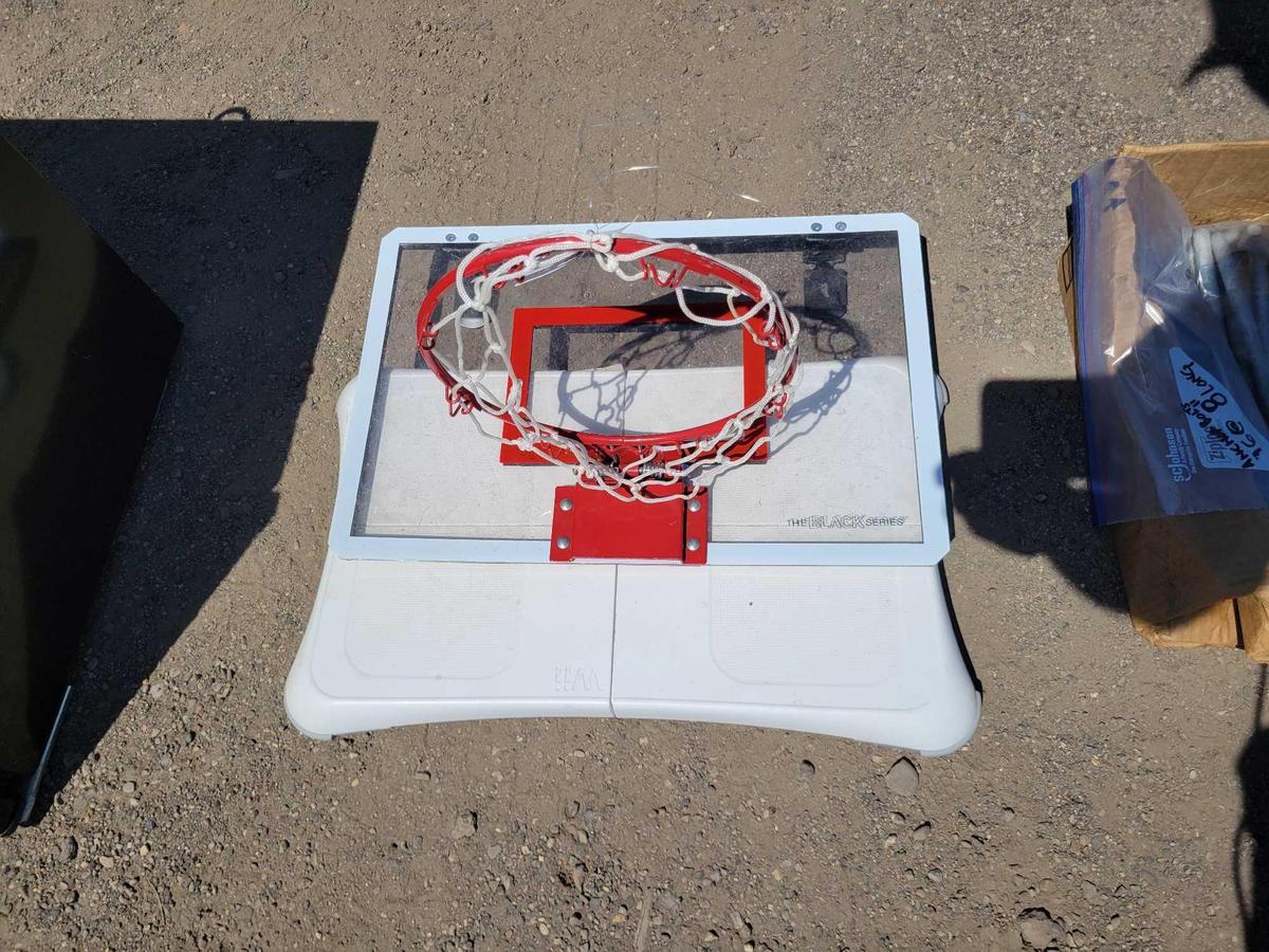 Wii Fit Board, Mini Basketball Hoop