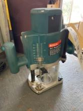 Bosch 1611 plunge router 3 1/4 hp