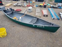 15 Foot Canoe w/ Oars