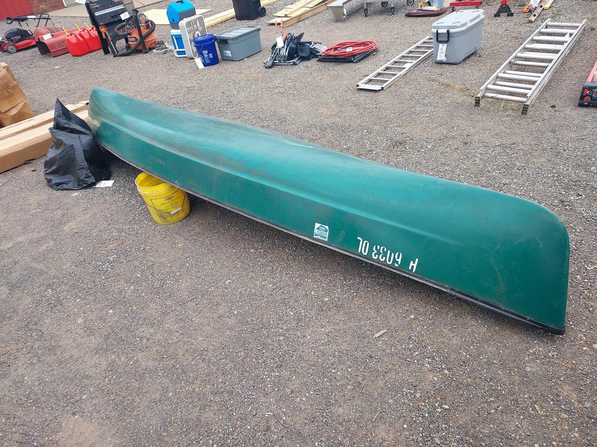 15 Foot Canoe w/ Oars