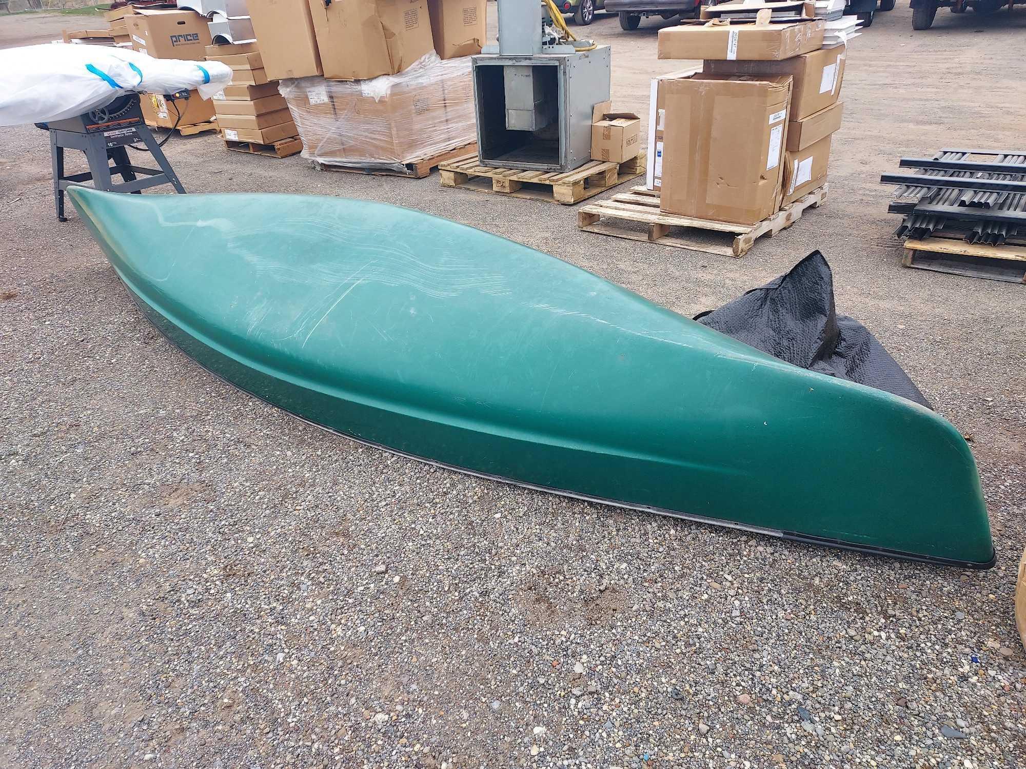 15 Foot Canoe w/ Oars