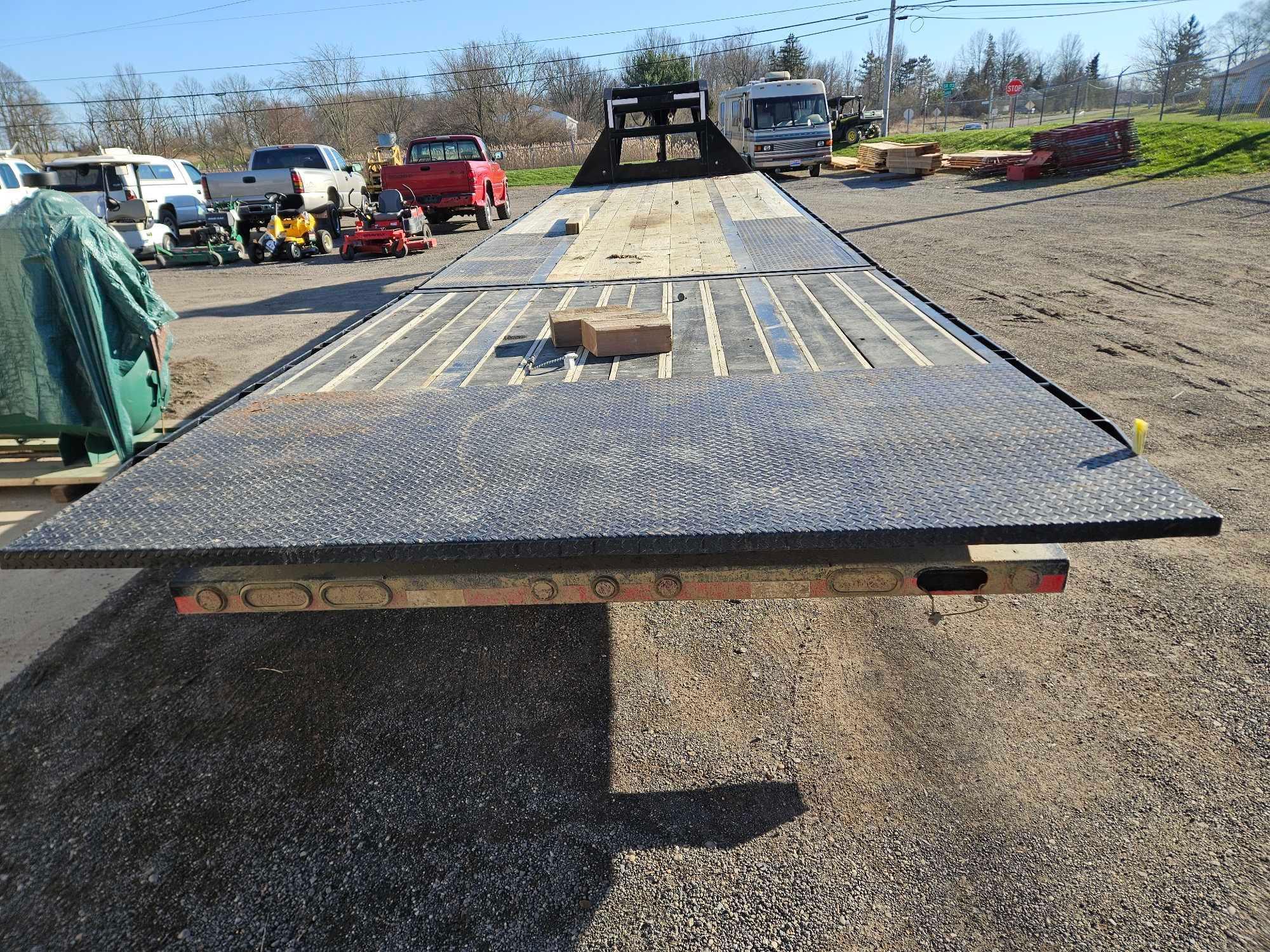 2020 Load Trail 24k gvw gooseneck trailer