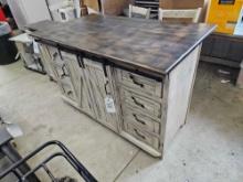 New kitchen island with 2 stools