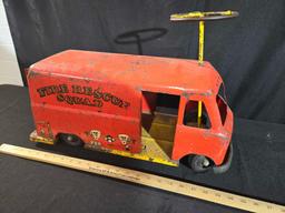 Vintage Fire Rescue Squad Childs Ride On Truck